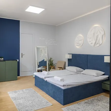 є світло, кондиціонер, центр *